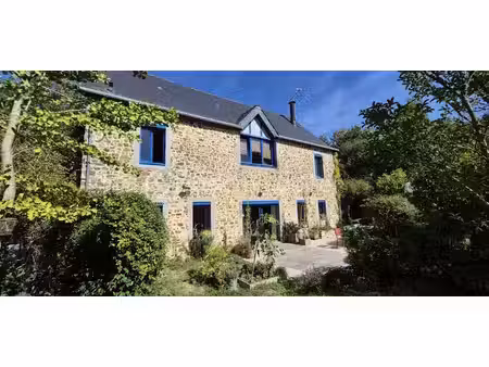 maison de 193 m² à saint-jean-sur-mayenne