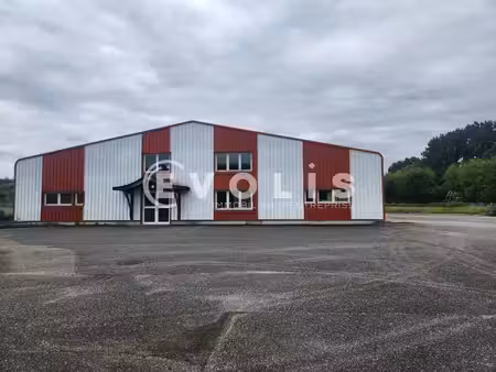 vente local d’activités ruy montceau 38300 1836m²