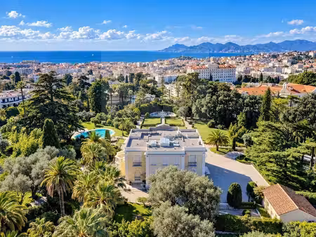 prestigieux château de 612 m2 en vente - cannes  provence-alpes-côte d'azur