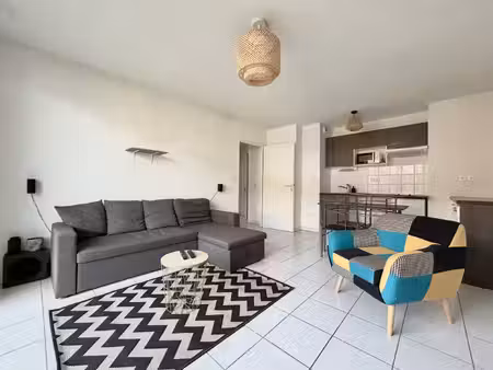 t2 meuble muret - terrasse - parking - dernier etage