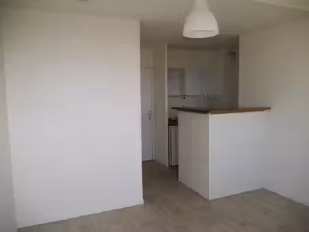 location appartement 2 pièces 27m² fleury sur orne 14123