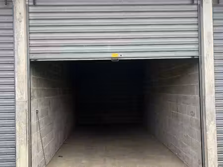 location parking / box 1 pièce  19.00m²  plaisance