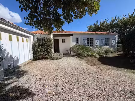 vente maison 4 pièces 84 m² à croix-chapeau (17220)  278 250 €
