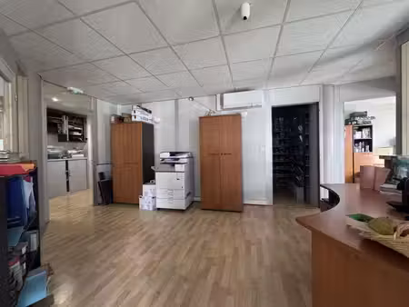 vente bureaux 204m²