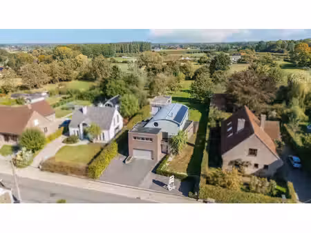 huis te koop in baardegem met 4 slaapkamers