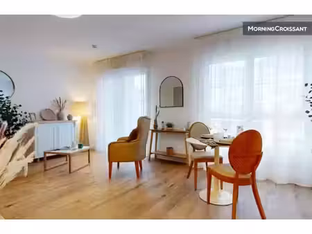 très beau studio