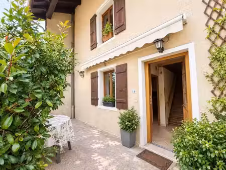 vente maison 5 pièces 141.66 m² à divonne-les-bains (01220)  530 000 €