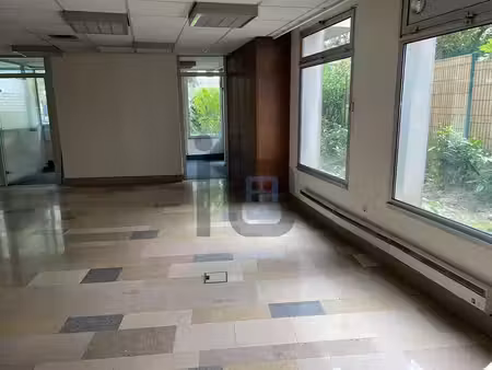 location bureaux neuilly sur seine 92200 197m²