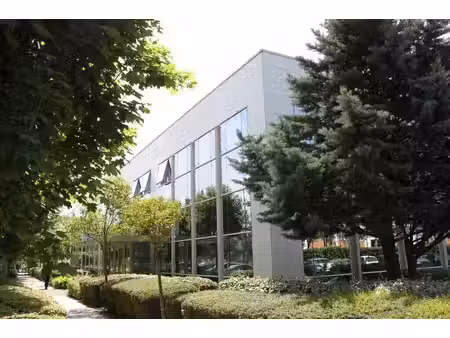 location bureaux 333m² à 4421m²