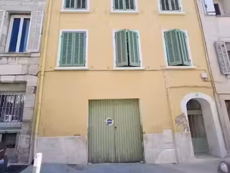 vente maison 4 pièces 195 m² à le beausset (83330)  546 000 €
