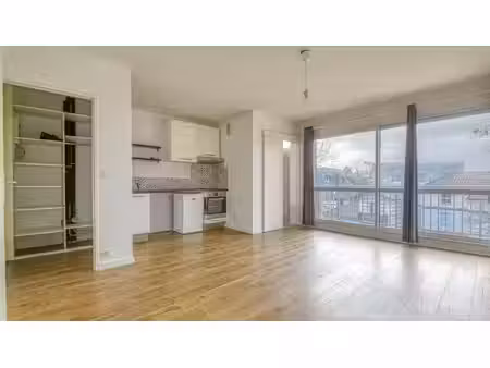 location appartement 1 pièce 25m² nantes 44300