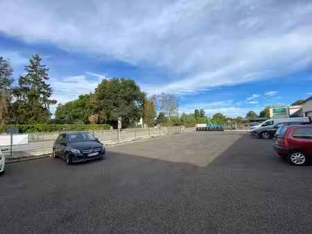 location local professionnel 60m² carquefou 44470