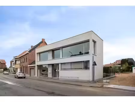 commercieel te koop in geluwe