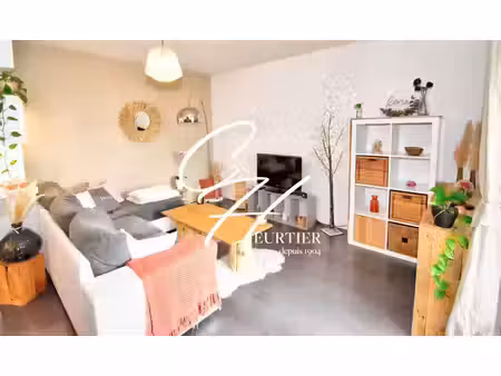 vente appartement 2 pièces 45m2 échirolles 38130 - 128000 € - surface privée