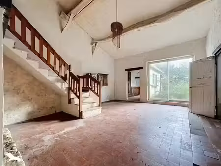 vente maison 8 pièces 259 m² à champagnolles (17240)  108 600 €