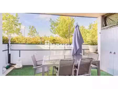 appartement t3 de 58 m2 avec terrasse  secteur calme  spécial investisseur  vendu loue