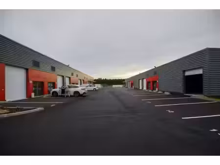location local commercial 80m² st jean d illac 33127