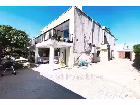vente maison 8 pièces 179 m² à le grau-du-roi (30240)  688 000 €