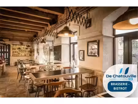 vente local commercial 180m2 cannes 06400 - 982000 € - surface privée