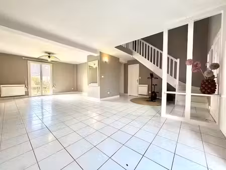 vente maison 5 pièces 97 m² à evreux (27000)  223 000 €