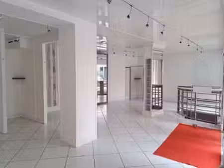 vente bureaux et commerces à craon (53400) : à vendre / 100m² craon
