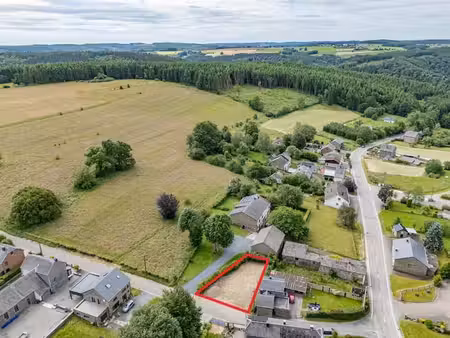terrain à bâtir avec permis octroyé pour une maison 4 façade