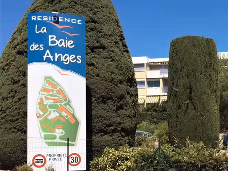 garage 18m2 avec mezzanine la baie des anges