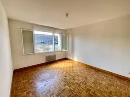 location appartement 2 pièces à angers centre (49000) : à louer 2 pièces / 46m² angers cen
