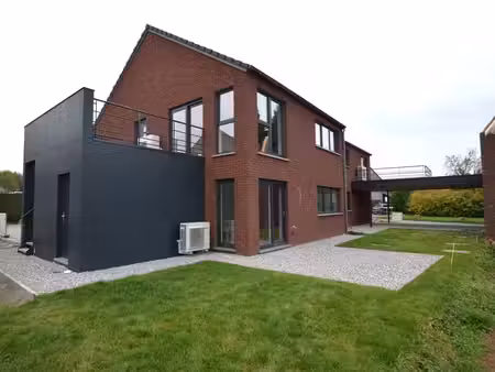 beau duplex 3 chambres (peb a+)