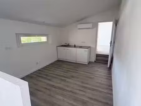 location appartement 3 pièces à saint-saturnin-lès-avignon (84450) : à louer 3 pièces / 54