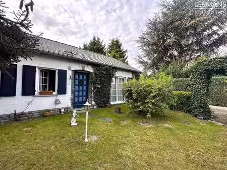maison de 3 chambres avec jardin  dans un quartier prisé