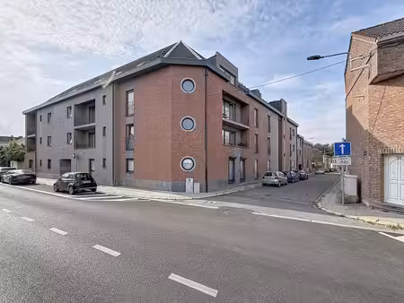 appartement 1 chamre - parking et cave