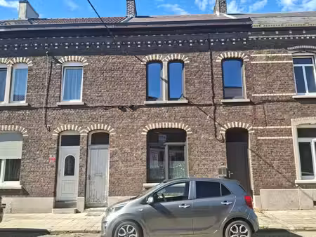 très belle maison avec jardin