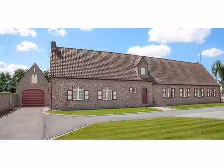 villa à vendre à kaprijke pour € 495.000 avec 5 chambres à coucher