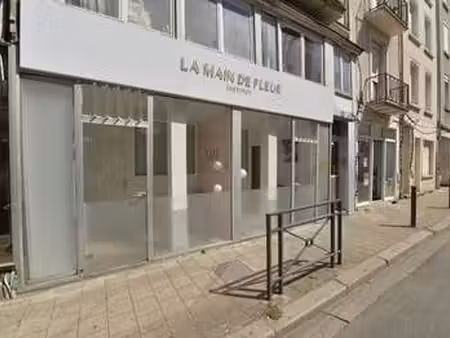 vente bureaux et commerces à angers centre (49000) : à vendre / 18m² angers centre