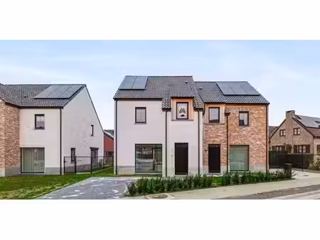 maison à vendre à sint-truiden pour € 467.148 avec 4 chambres à coucher