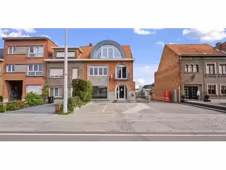 bâtiment commercial à vendre à mechelen pour € 575.000