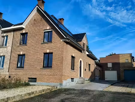 huis te koop in moerbeke met 4 slaapkamers