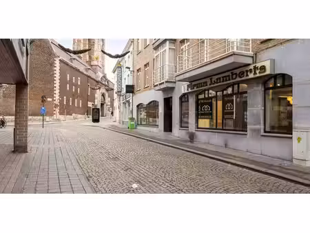 bâtiment commercial à louer à sint-truiden pour € 1.490