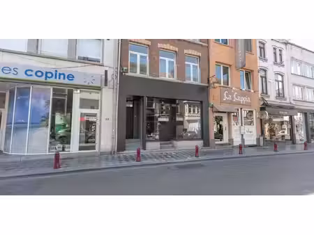bien commercial à louer à wavre pour € 1.500