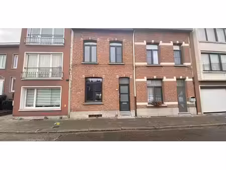 maison de maître à louer à deurne pour € 1.300 avec 2 chambres à coucher