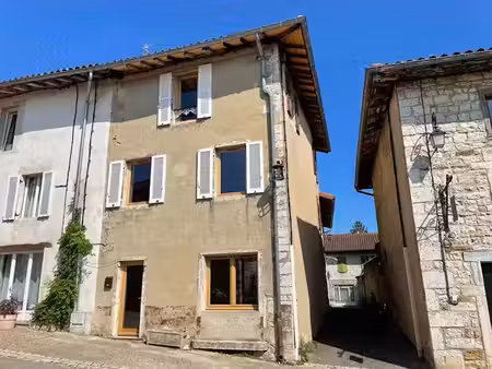 vente maison 4 pièces 132 m² à treffort-cuisiat (01370)  169 000 €