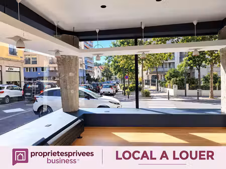 aix les bains - location local commercial 52 m²