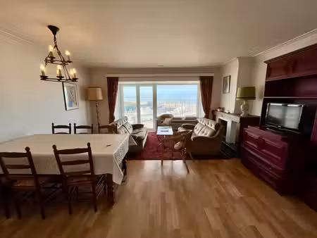 appartement meublé de 3 chambres sur la digue de duinbergen