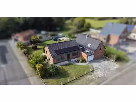 maison à vendre à callenelle pour € 365.000 avec 3 chambres à coucher