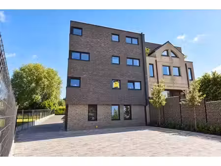 modern  recent appartement met terras te erwetegem