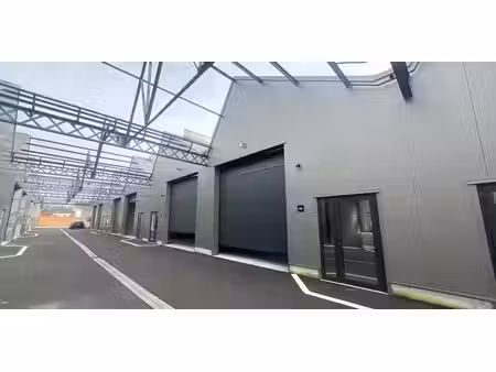 bâtiment d’entreprise à vendre à laarne pour € 359.247