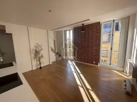 versailles saint louis - duplex 2-3 pièces en bon état