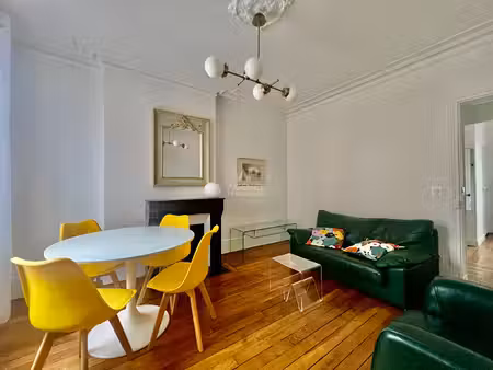 'versailles les près' très joli appartement meublé en dernier étage de 42 m² !