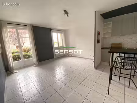 studio 1 pièce 29 m²